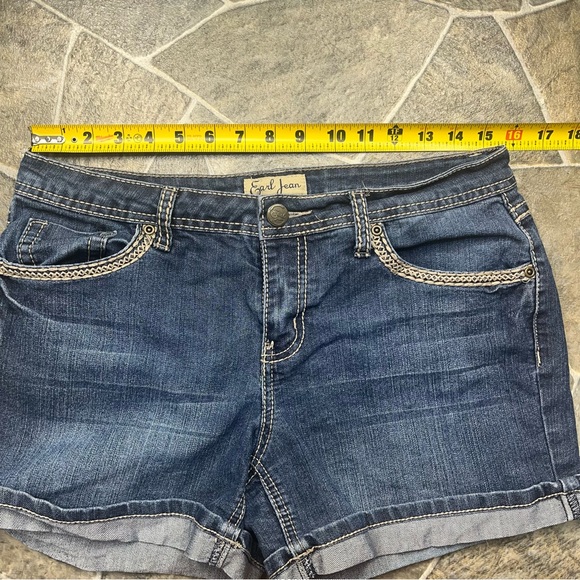 Earl Jean Jean Shorts - Picture 7 of 9